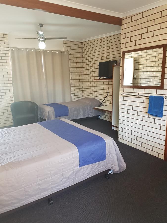 Emerald Tower Motor Inn Ngoại thất bức ảnh